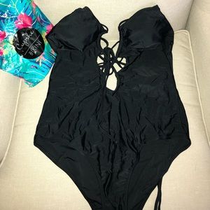 Cupshe black one piece